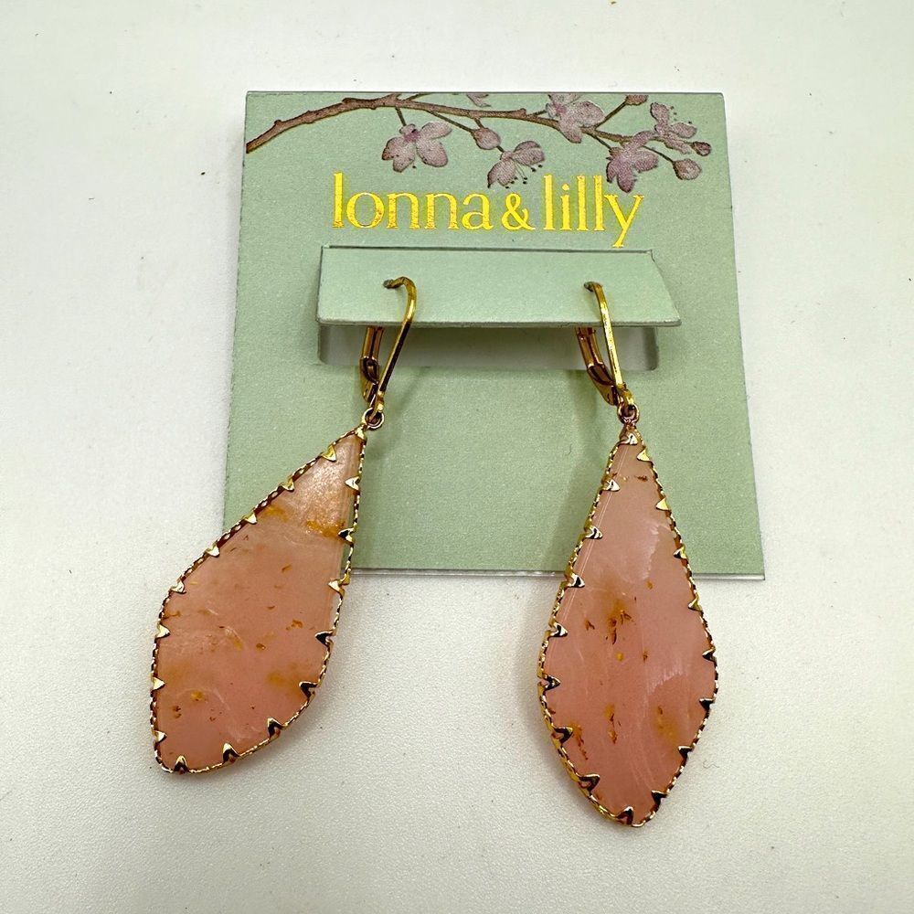 NWT Lonna & Lilly Pink kite shaped, gold tone‎ dangle earrings!